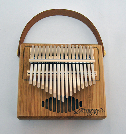 ������ KMT-4 ����� Radio -- �������  ������������ �� ������� ����, ����������������, 17 �������, 