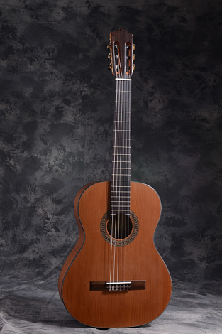 MARTINEZ  MC-35C -- классическая гитара
